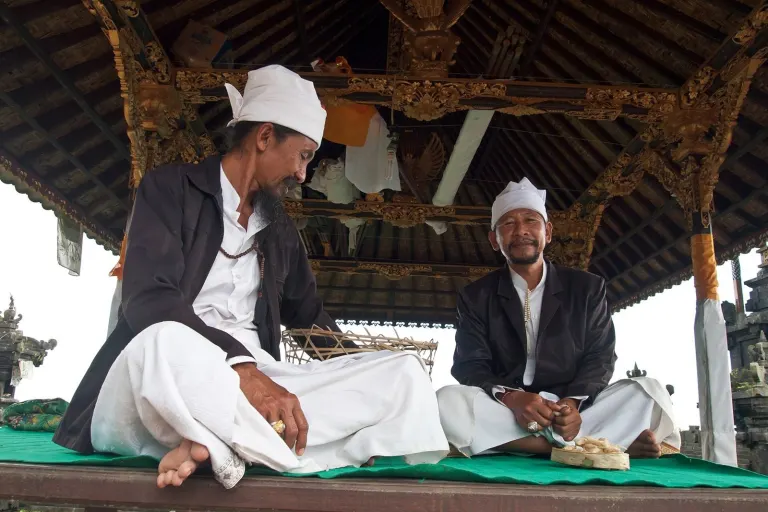 Pura Agung Lempuyang, Balinese priests, Hinduism in Bali, Indonesia
