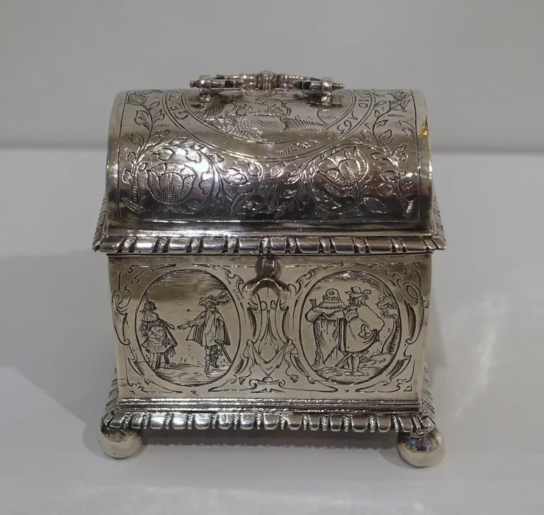 Wedding box (Knottekistje), Netherlands, 1650, silver Peabody Essex Museum DSC07180